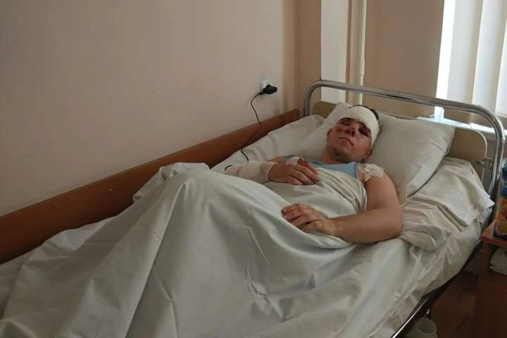 Мама курсанта, який вижив у катастрофі Ан-26, розповіла про стан сина