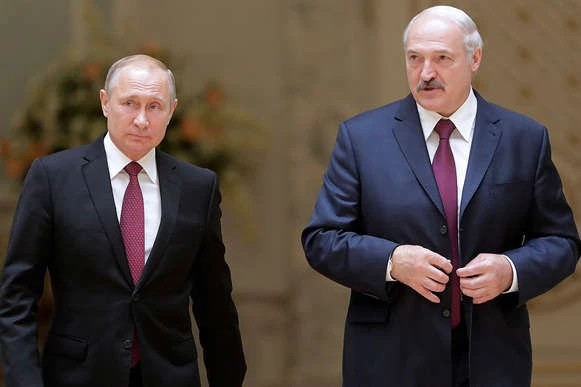 Путін боїться повторити долю Лукашенка. Президент РФ потрапив у патову ситуацію