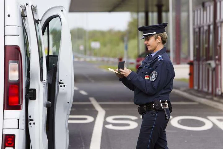 Уряд Угорщини дозволив іноземцям в'їзд з діловою метою