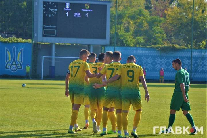 Через невиконання обіцянок облрадою український футбольний клуб може припинити існування
