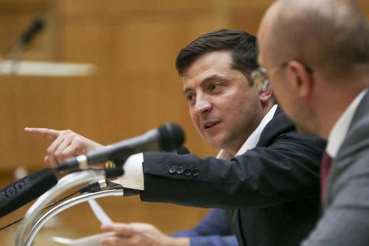 В Євросолідарності стверджують, що у Зеленського в пріоритеті не коронавірус, а гральний бізнес