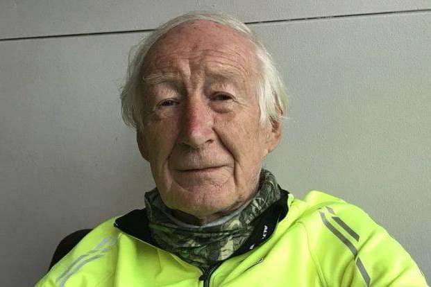 Чудеса выносливости: 88-летний велосипедист проехал почти 1500 км (фото)
