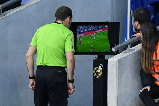 Павелко анонсував появу другого фургону-VAR в чемпіонаті України