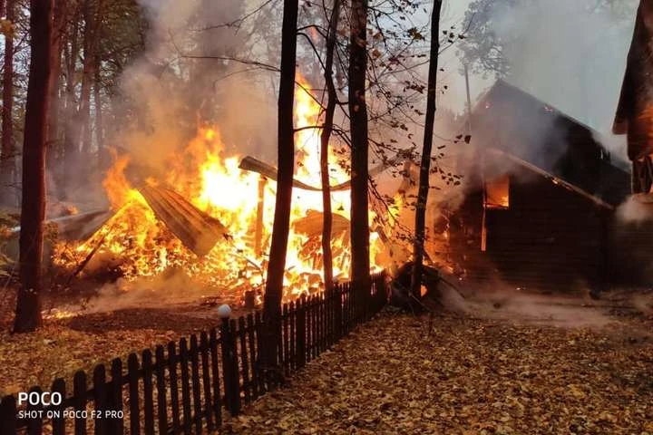 На Житомирщині горів готельно-ресторанний комплекс (фото)