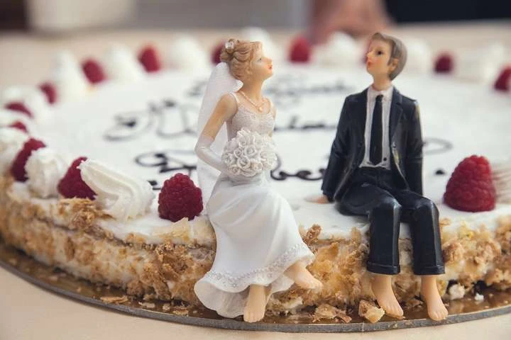 Курьезные фото свадебных тортов, которые станут украшением любого торжества