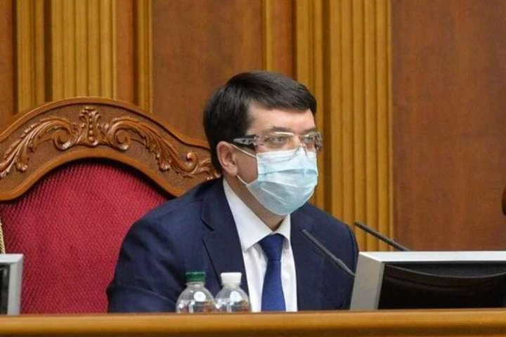 Разумков: Рада змінить графік роботи під час виборів, але депутати працюватимуть