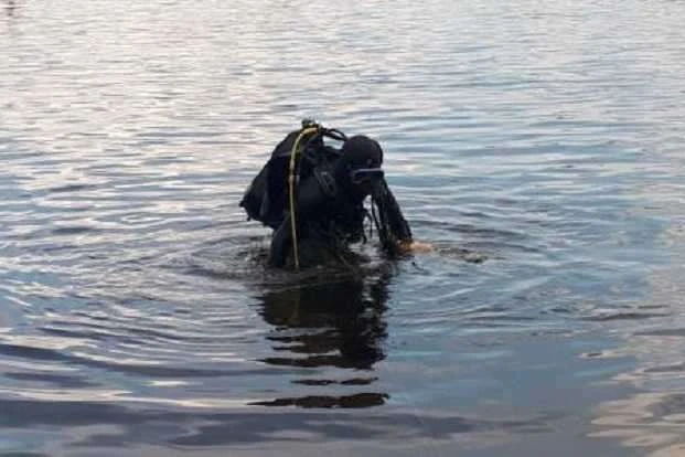 У Києві черговий потопельник: водолази дістали тіло з Десенки