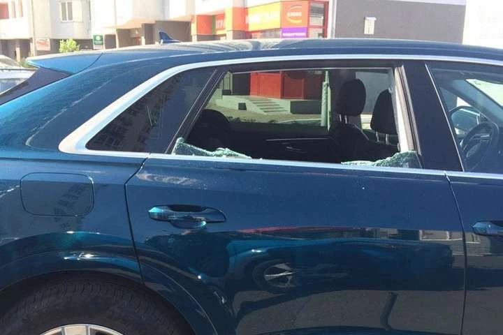 Грабував власників дорогих авто: у Києві затримали серійного крадія речей з іномарок
