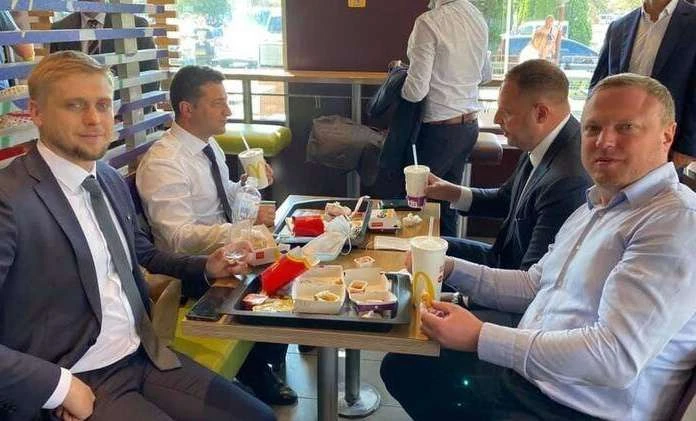 Зеленський у Дніпрі сходив у McDonald`s