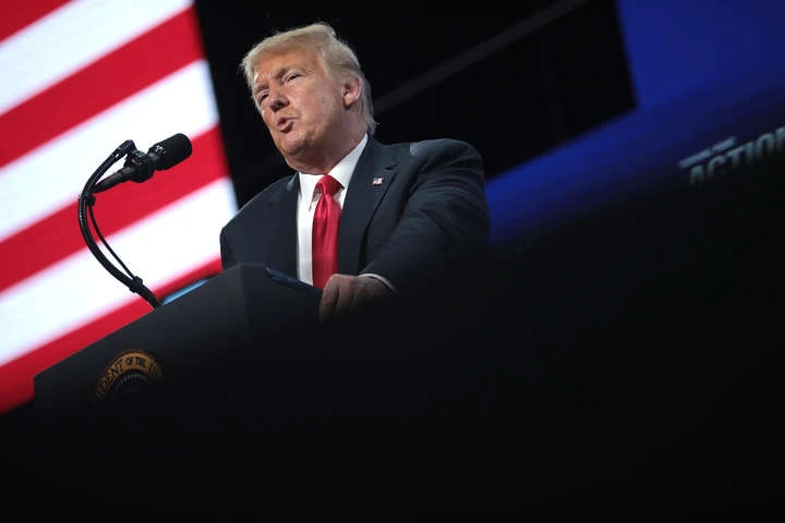 Трамп вимагає припинити підрахунок голосів на президентських виборах