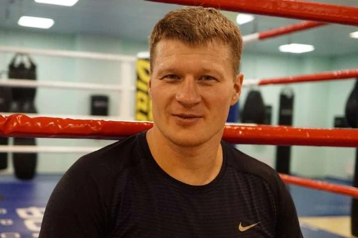 Повєткін і Вайт не битимуться. В одного з бійців – коронавірус