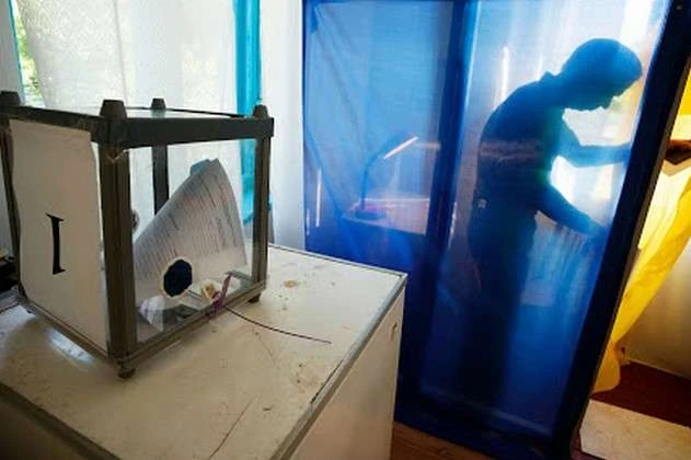 Місцеві вибори: ЦВК акредитувала 127 офіційних спостерігачів