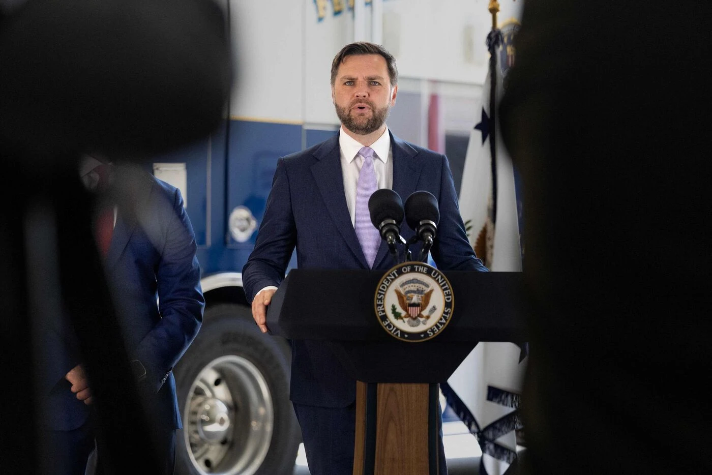 Frappes américaines : les États-Unis « ne sont pas en guerre contre l’Iran », assure le vice-président JD Vance