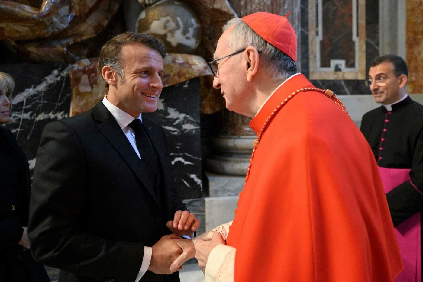 « Il s’incruste même dans le conclave » : Macron accusé par la presse conservatrice italienne de vouloir choisir le futur Pape