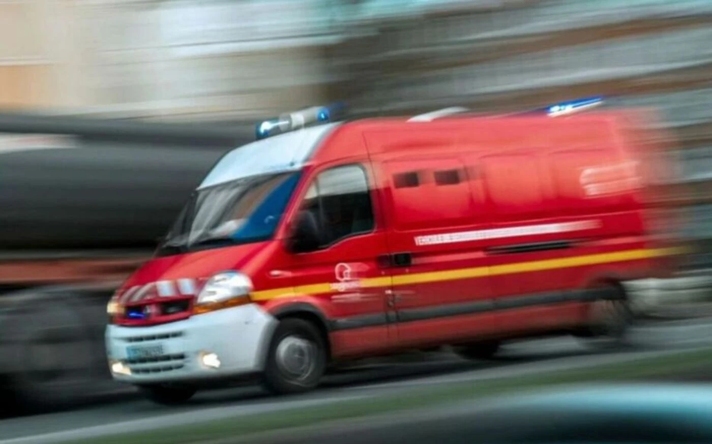 Les pompiers interviennent chez une jeune femme souffrant d’une hémorragie, ils découvrent un nouveau-né mort