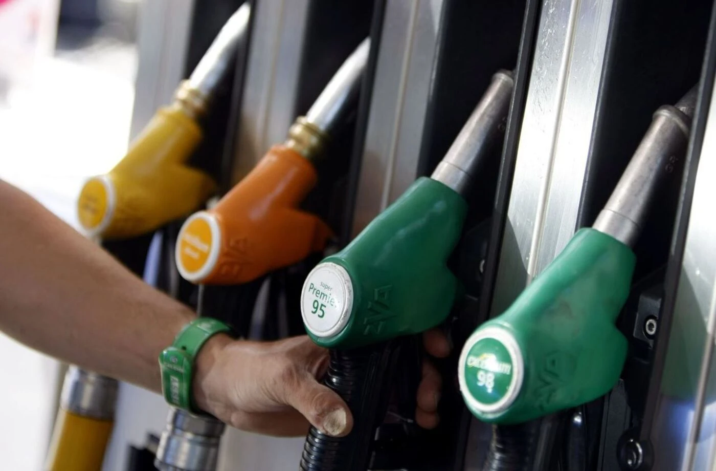 « Du gazole à la place de l’essence » : une centaine d’automobilistes victimes de pannes après une erreur dans une station-service