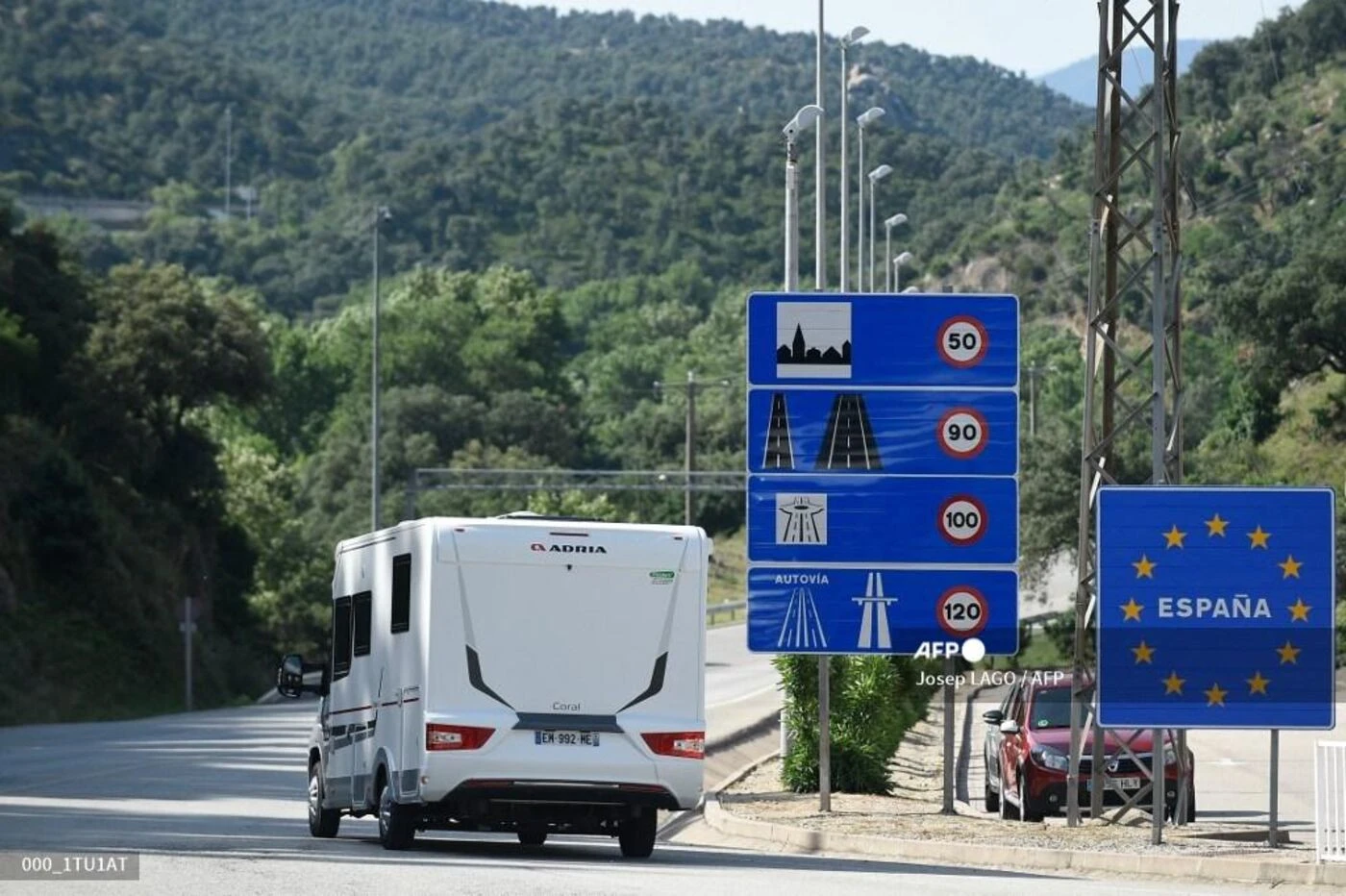 « Le calcul est vite fait » : les habitants des Pyrénées-Orientales, champions des achats transfrontaliers