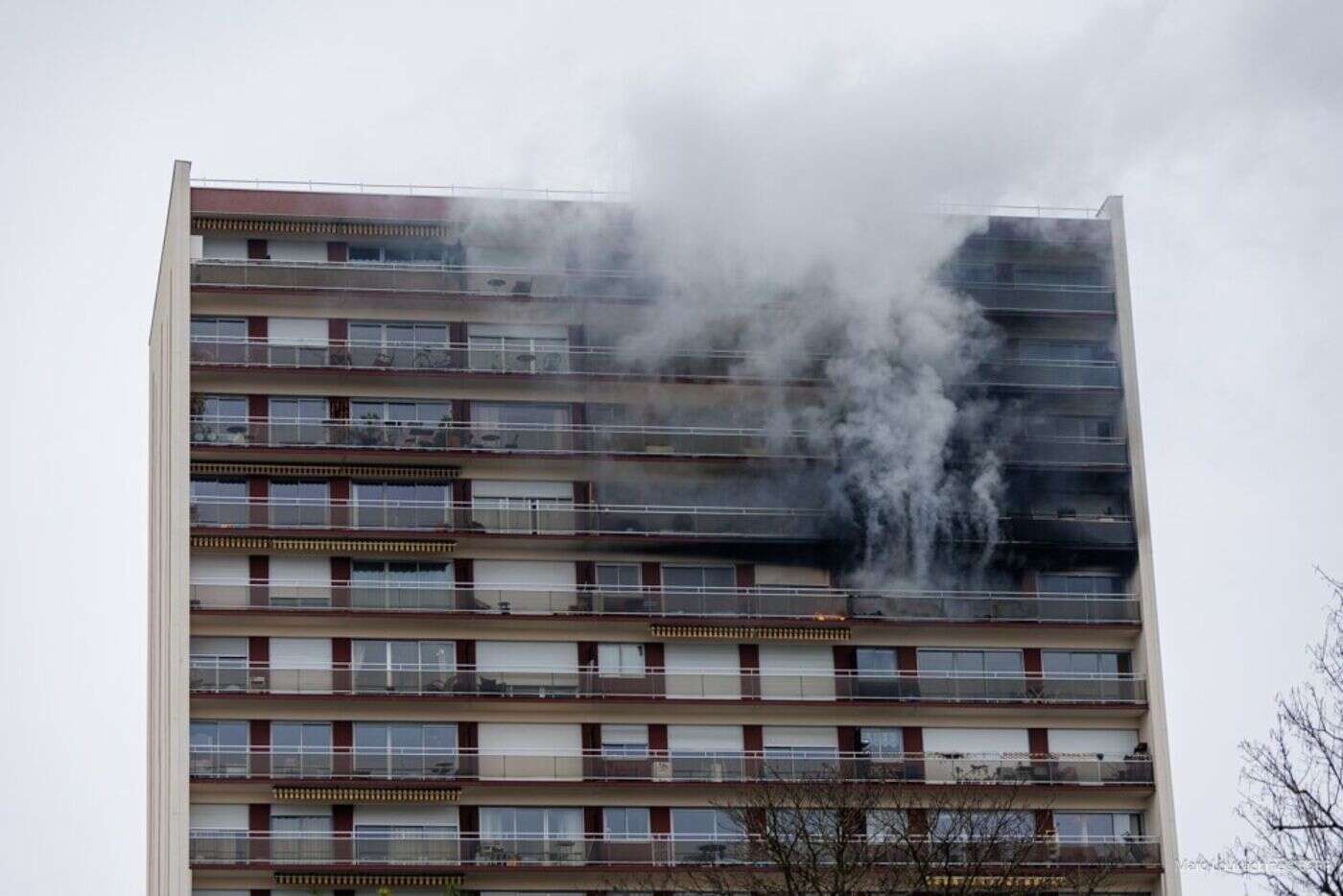 Hauts-de-Seine : 80 pompiers mobilisés pour un incendie au 14e étage d’un immeuble à Vanves