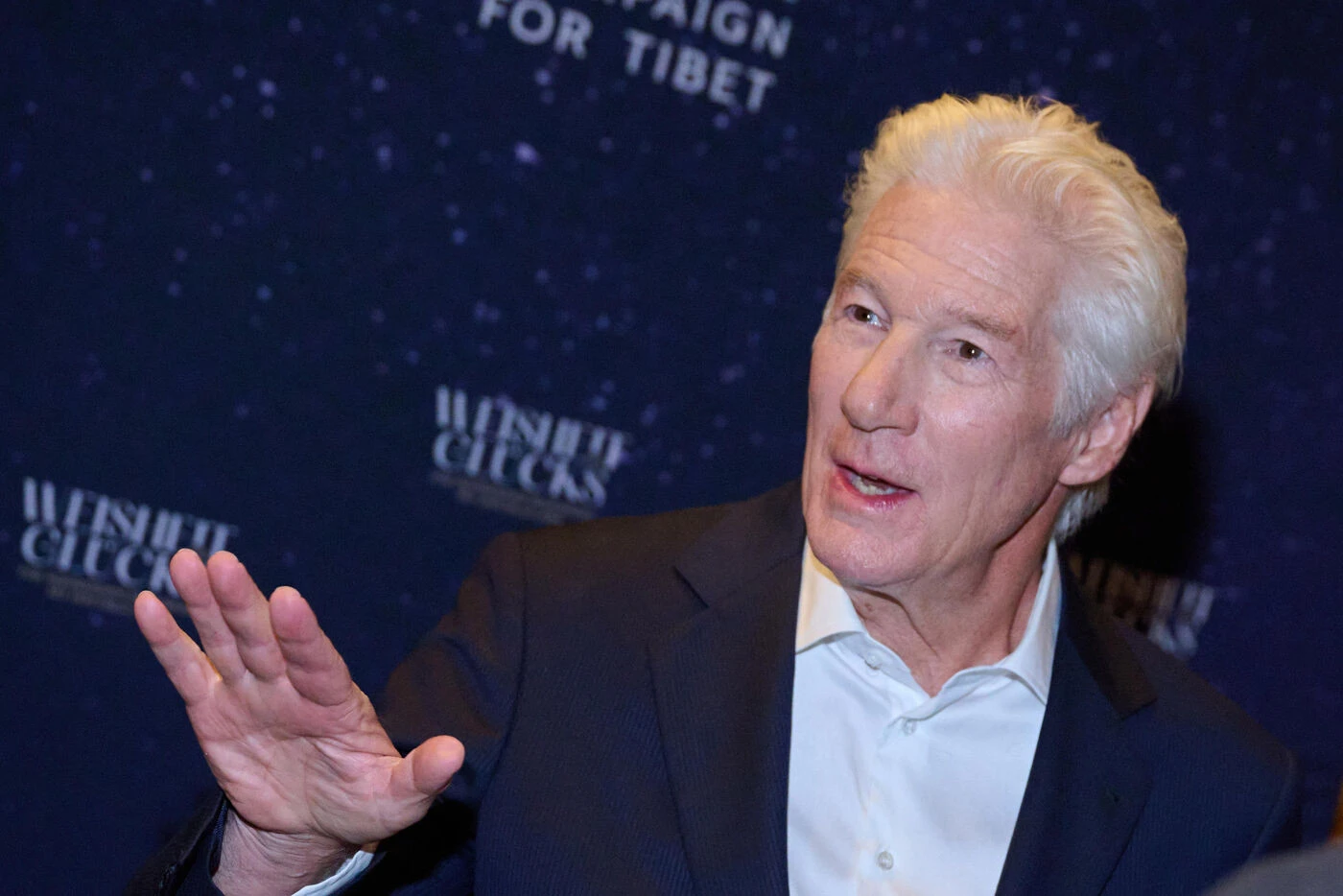 Un « maniaque » qui détruit « tout ce qu’il y a de bon » : l’acteur américain Richard Gere s’oppose fermement à Donald Trump