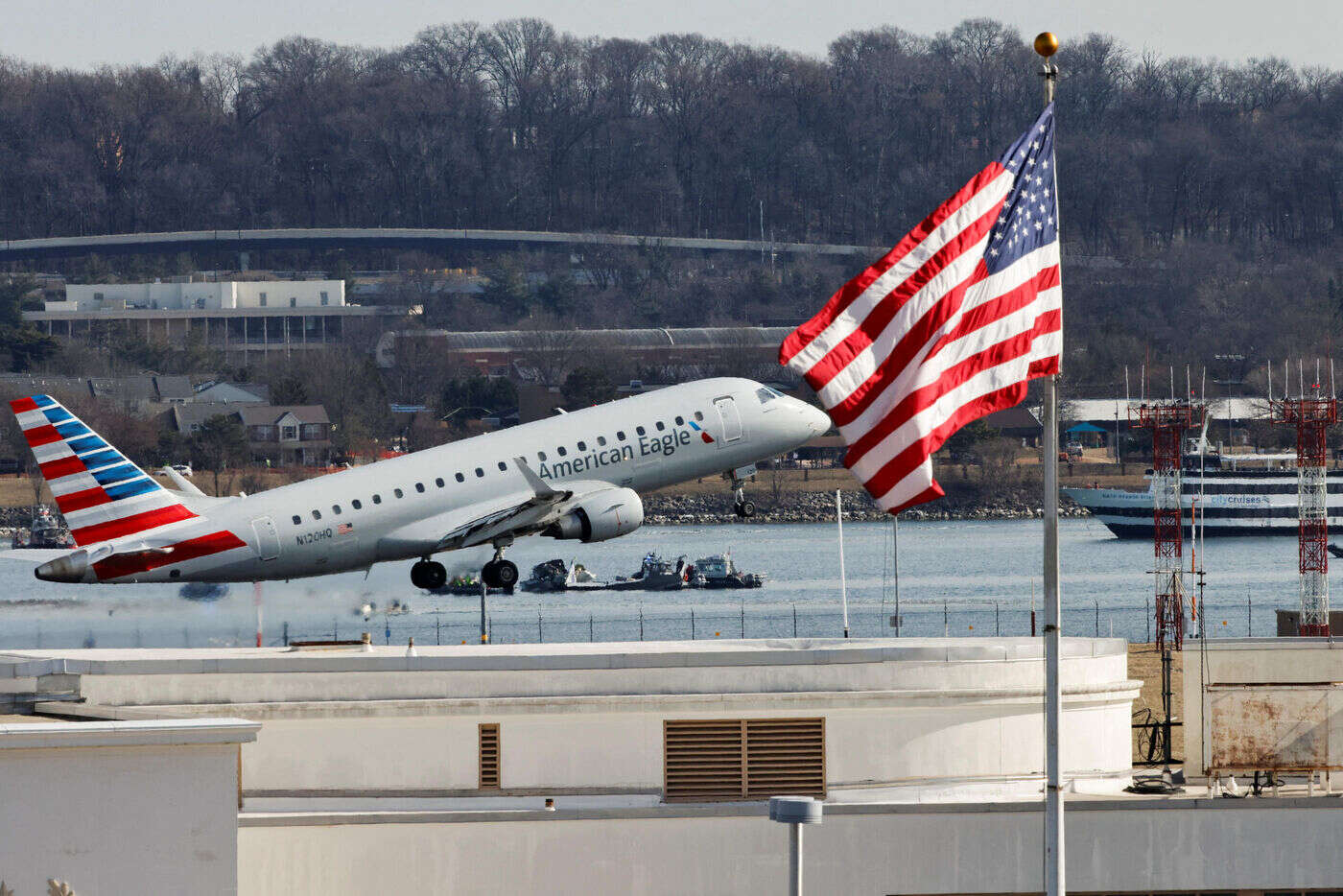 Des « fausses alertes à la collision » à l’aéroport Ronald-Reagan de Washington un mois après le crash aérien