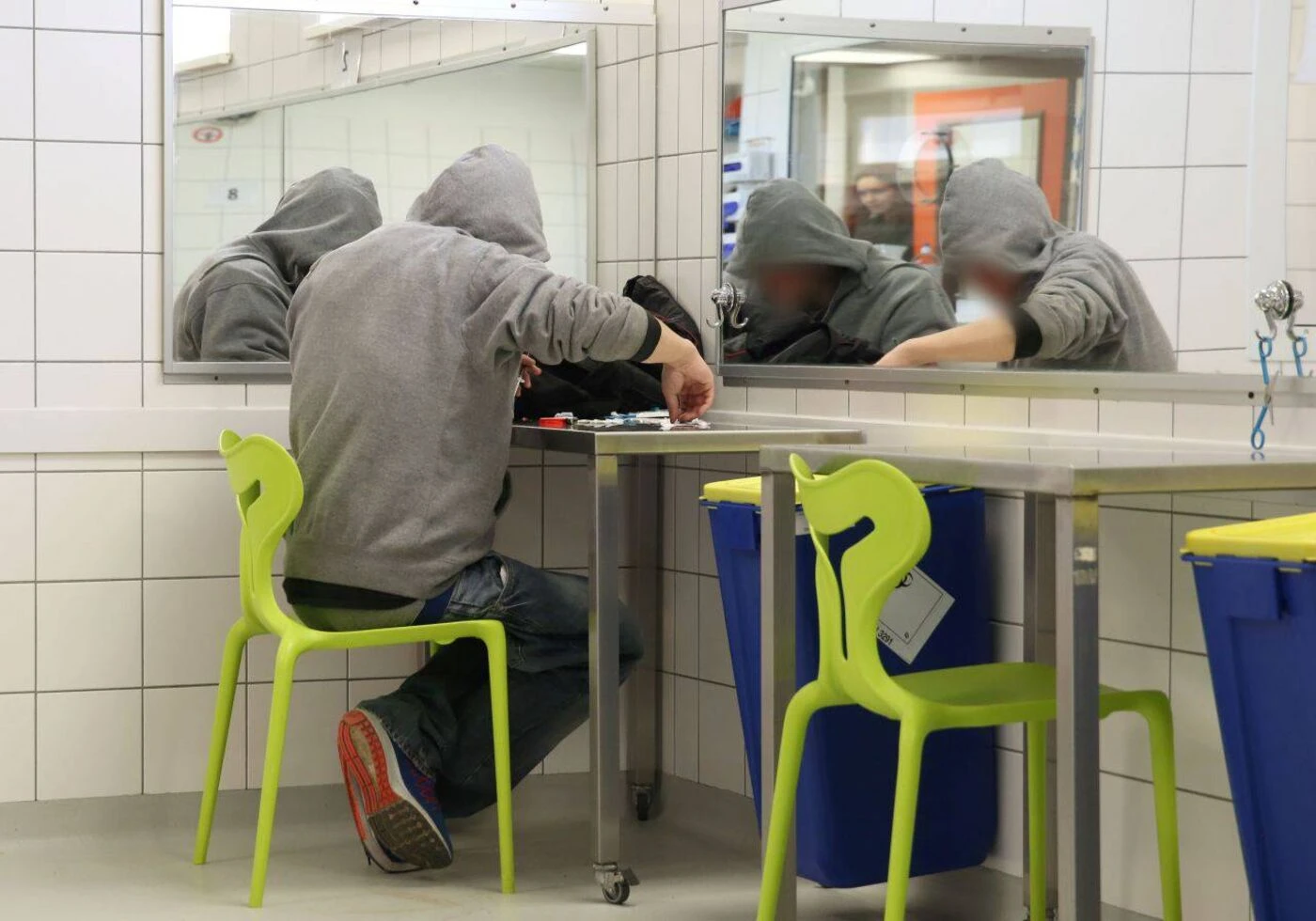 « Les évaluations montrent l’efficacité » : l’Assemblée favorable à une prolongation de l’expérimentation des « salles de shoot »