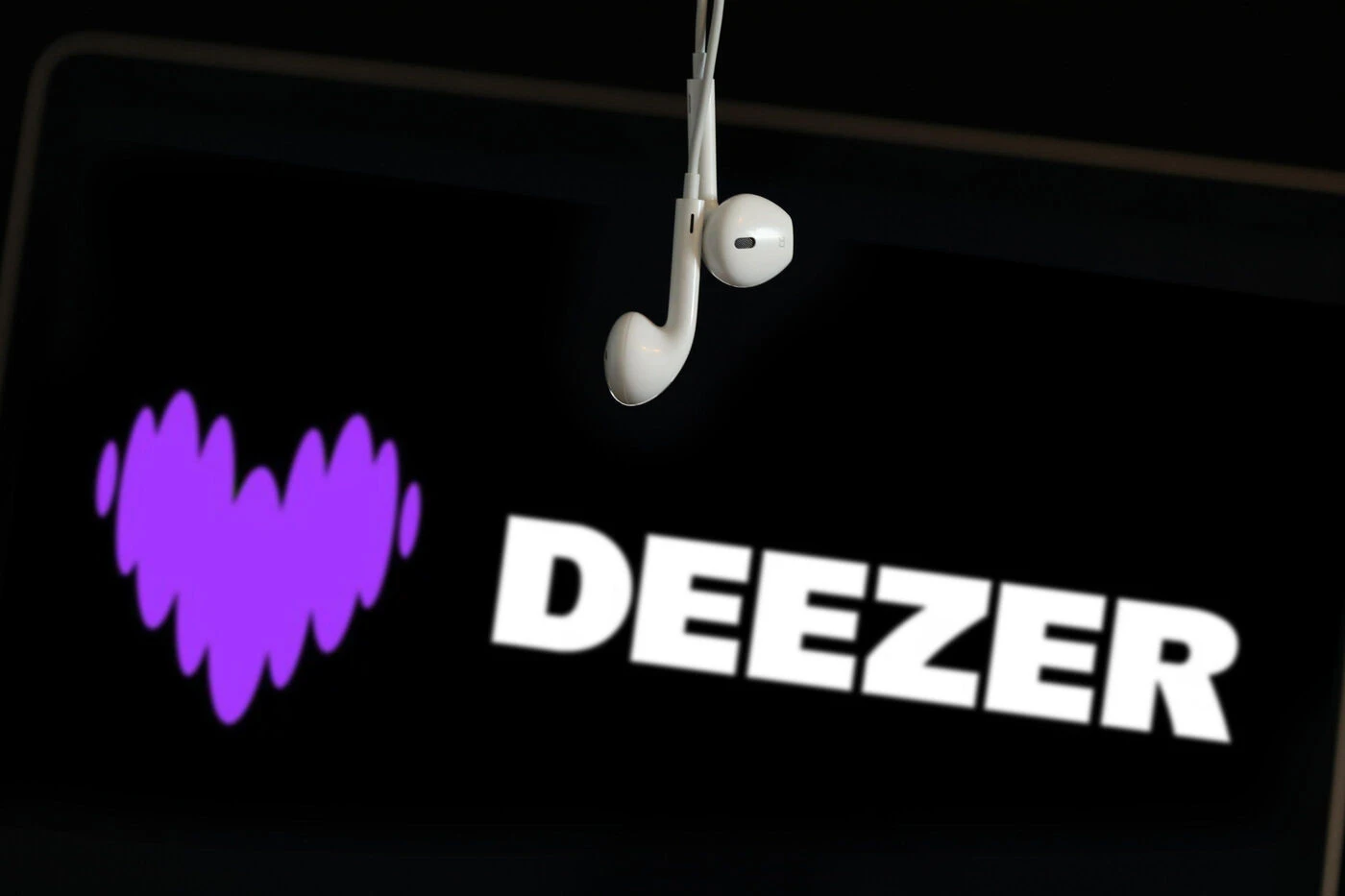 Deezer, première plate-forme de streaming à signaler les titres de musique 100 % générés par IA