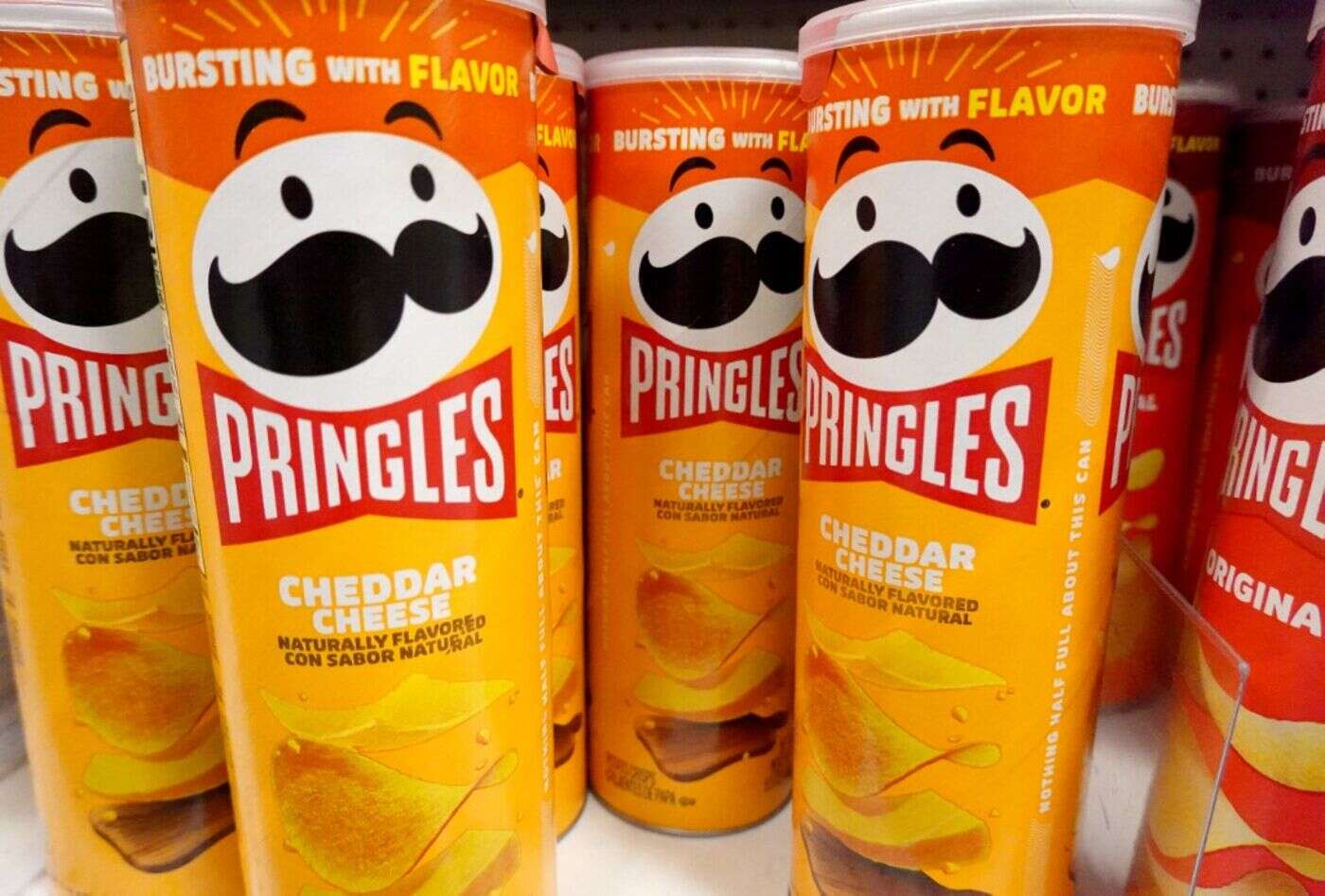 Une femme arrêtée après avoir blessé un homme à l’aide d’une boîte de Pringles