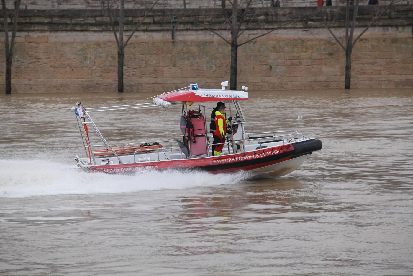 Nuit du sacre du PSG : un homme retrouvé mort dans la Seine, un autre toujours dans un état grave après avoir sauté dans le fleuve