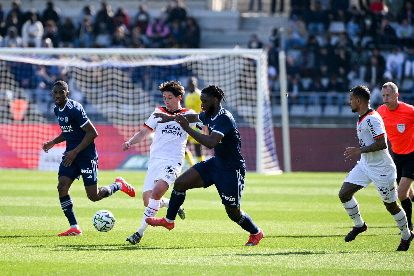 Laval - Paris FC : à quelle heure et sur quelle chaîne TV voir le match de la 27e journée de Ligue 2 ?