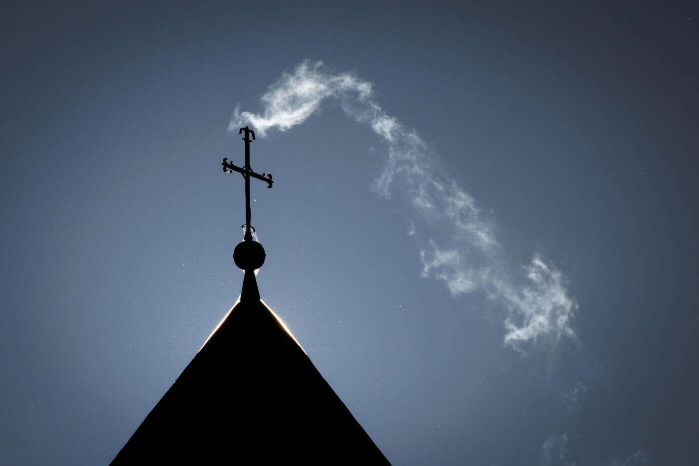 L’avenir du mur qui sépare une église en deux parties, une catholique et l’autre protestante, fait polémique en Alsace