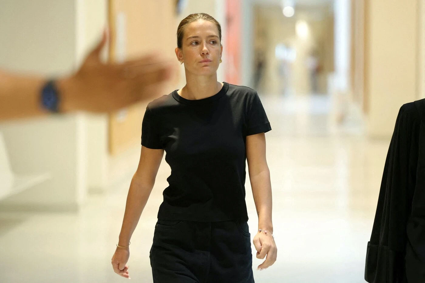 Le procès du rappeur Doums pour violences conjugales envers Adèle Exarchopoulos renvoyé