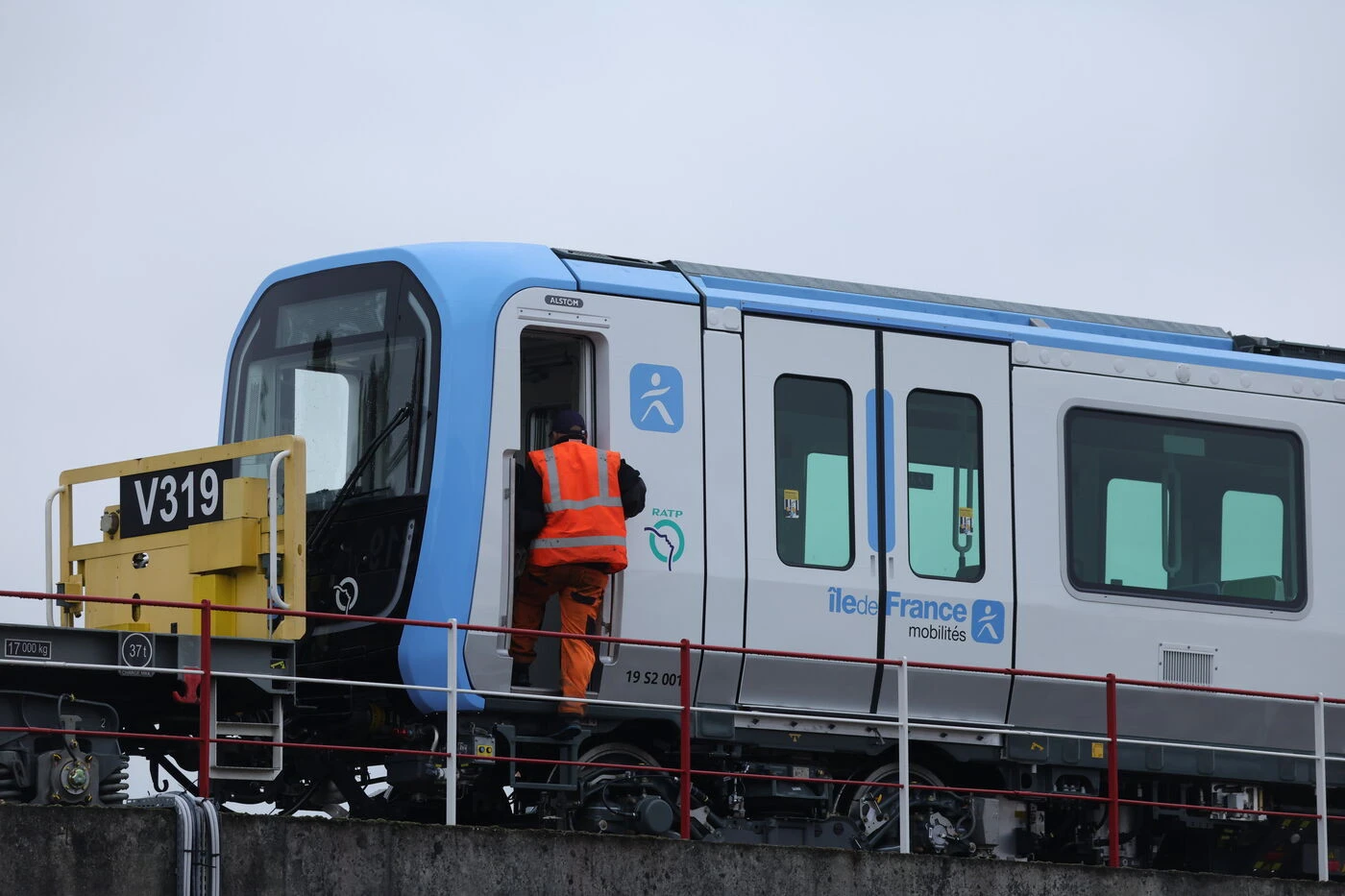 Paris : le nouveau métro de la ligne 10 mis en service dès le 16 octobre