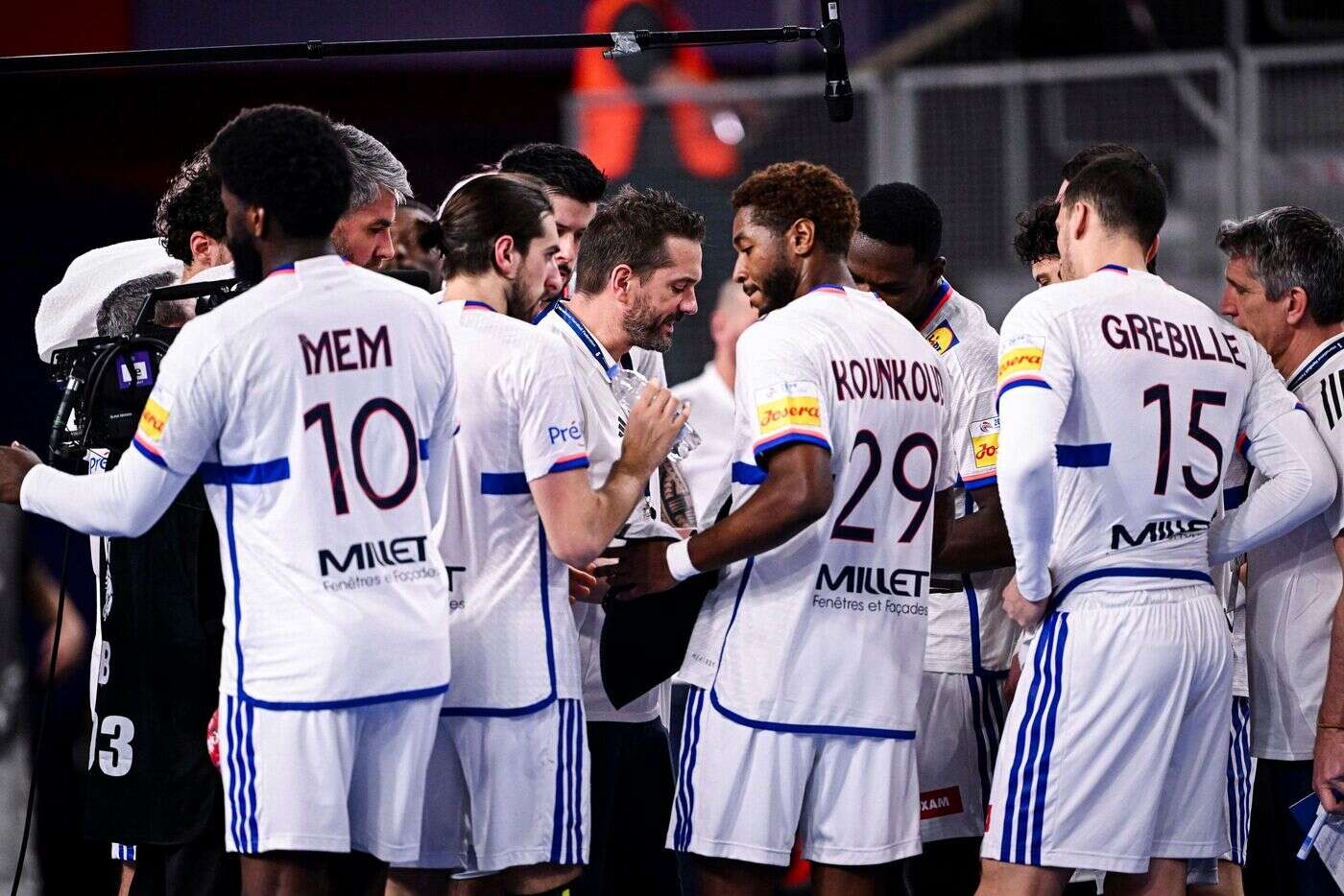 DIRECT. Pays-Bas - France : les Bleus visent la qualification en quarts de finale, suivez la rencontre