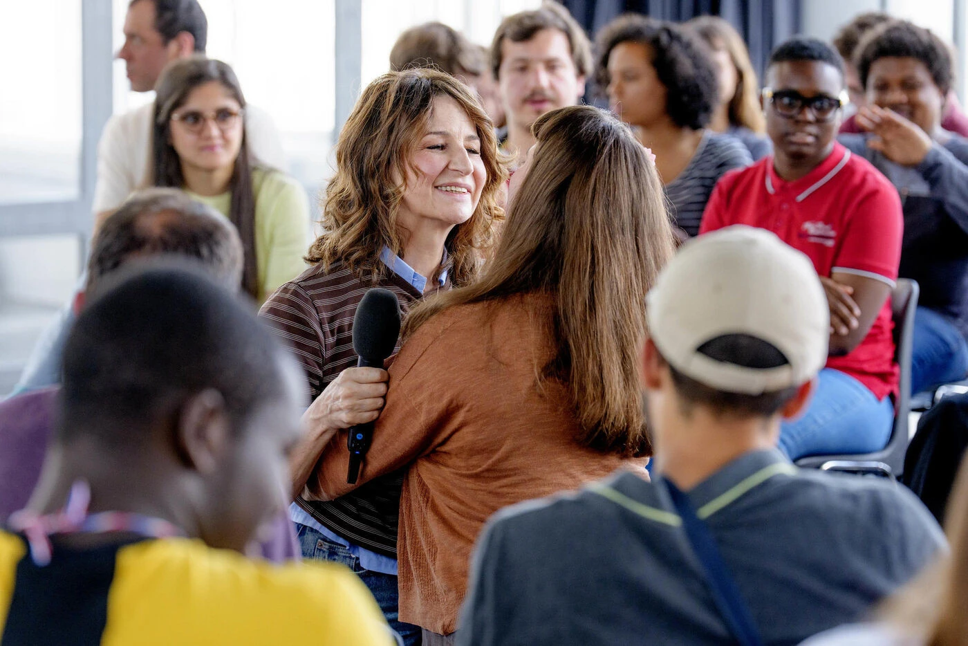 « Est-ce que j’ai un fiancé ? Oui, il a 37 ans » : Valérie Lemercier se confie sans filtre au « Papotin »