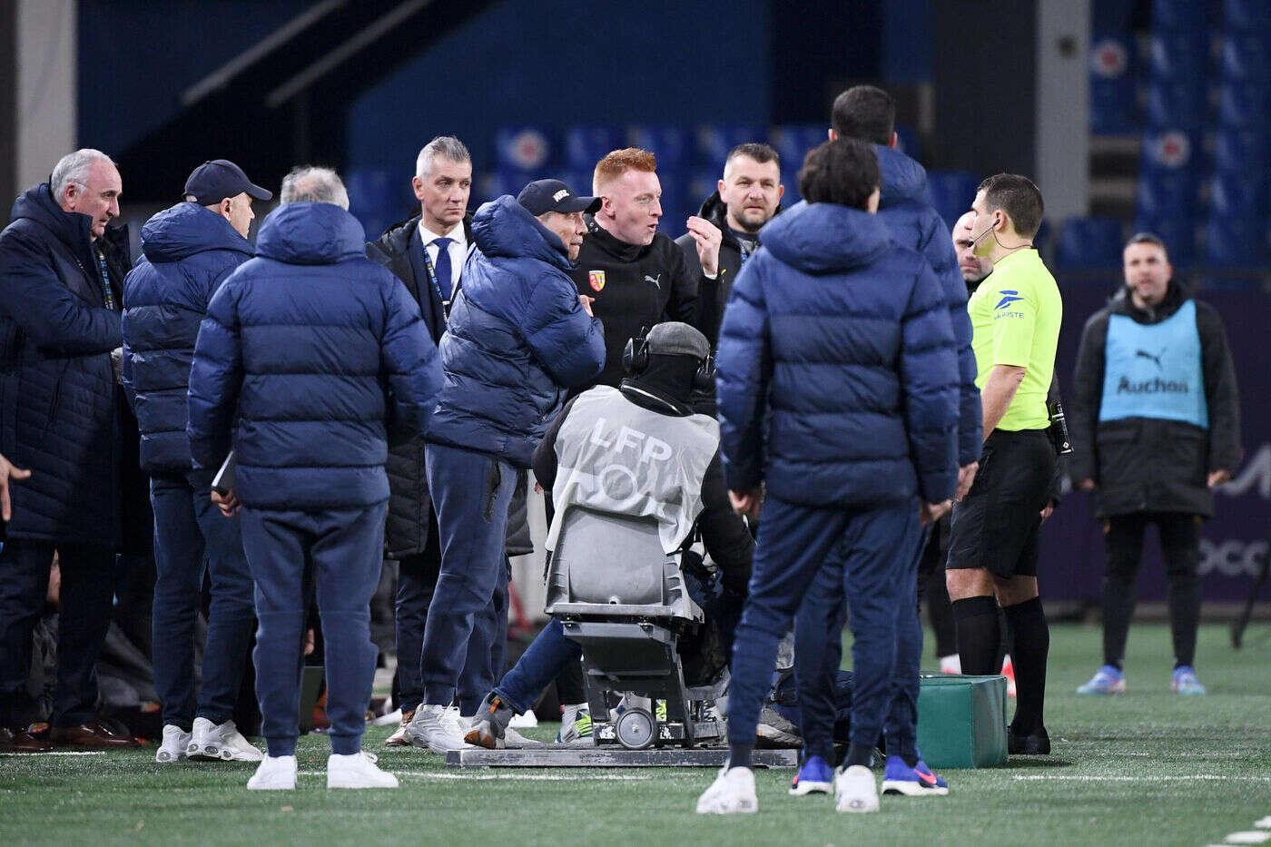 Montpellier-Lens (0-2) : l’incroyable double expulsion des coachs Gasset et Still qui préfèrent en sourire