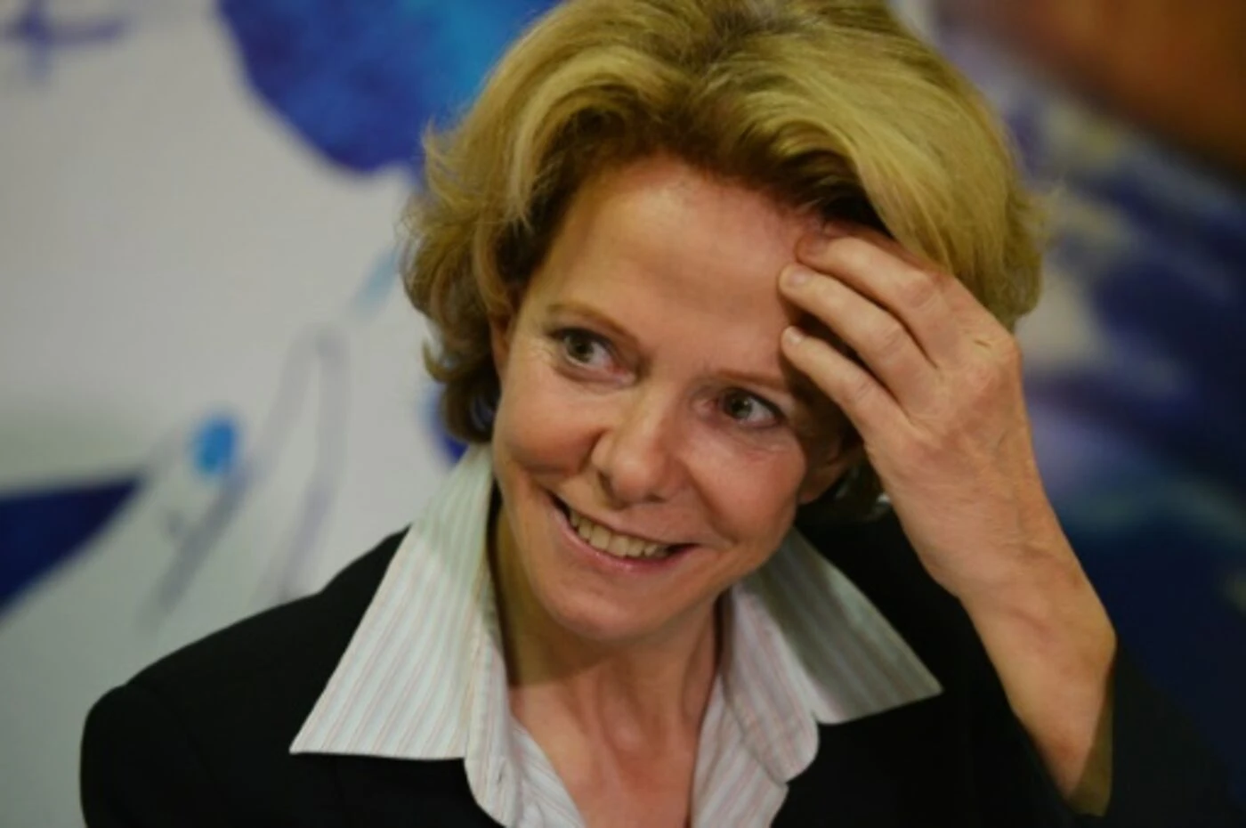Législative partielle à Paris : la gauche investit Frédérique Bredin contre la « comédie de boulevard » Barnier-Dati