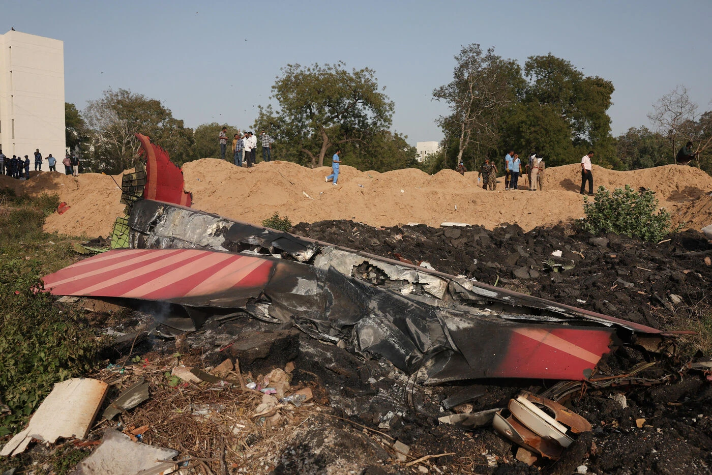 Britannique, papa, dans l’avion avec son frère… que sait-on de l’unique survivant du crash du vol Air India ?