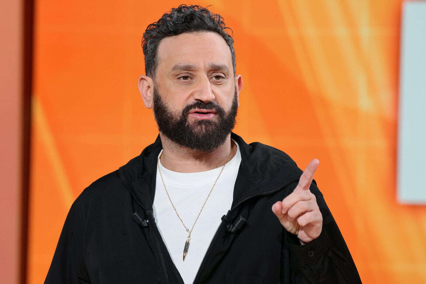 Cyril Hanouna : des discussions « avancées » pour que l’animateur rejoigne W9 et Fun Radio