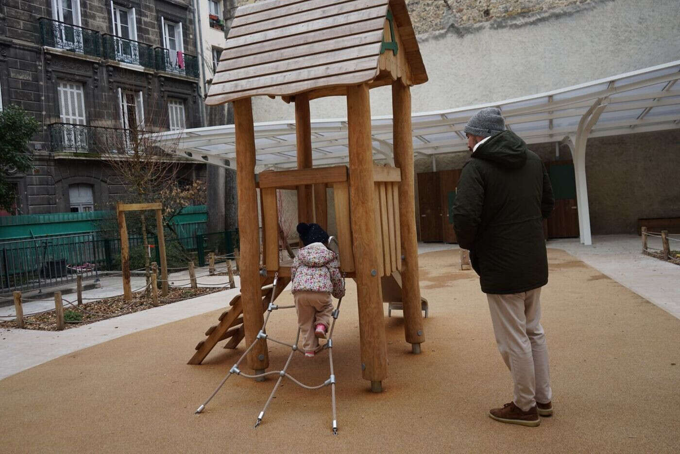 « Les enfants sont fiers de montrer leur univers à leurs parents » : à Bordeaux, on va en récré même le samedi !