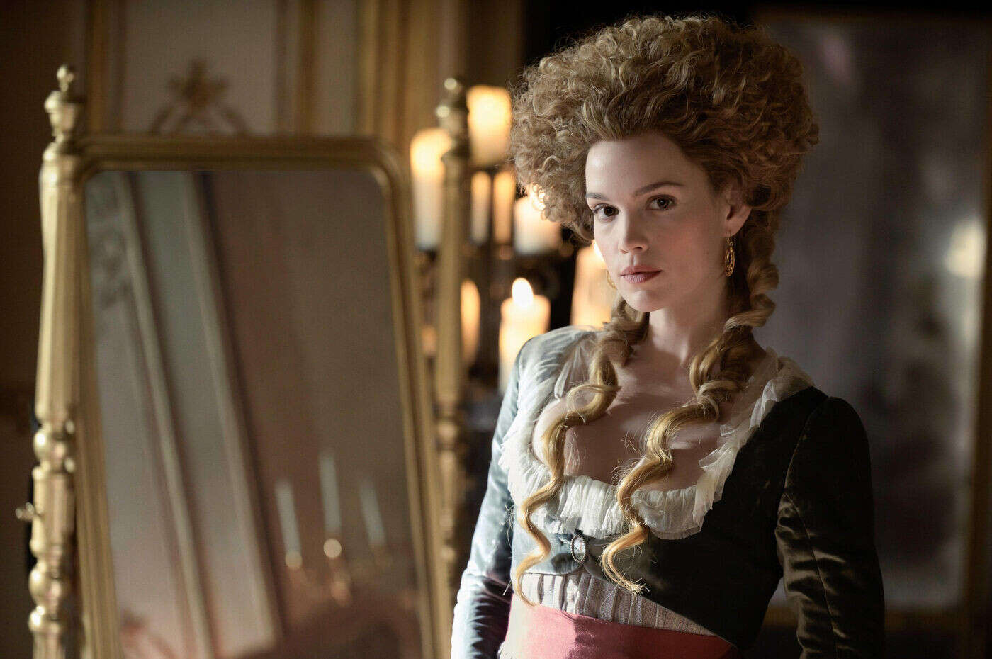 « Marie-Antoinette, l’affaire du collier » sur Canal + : « Sous la pression, la reine devient incassable »