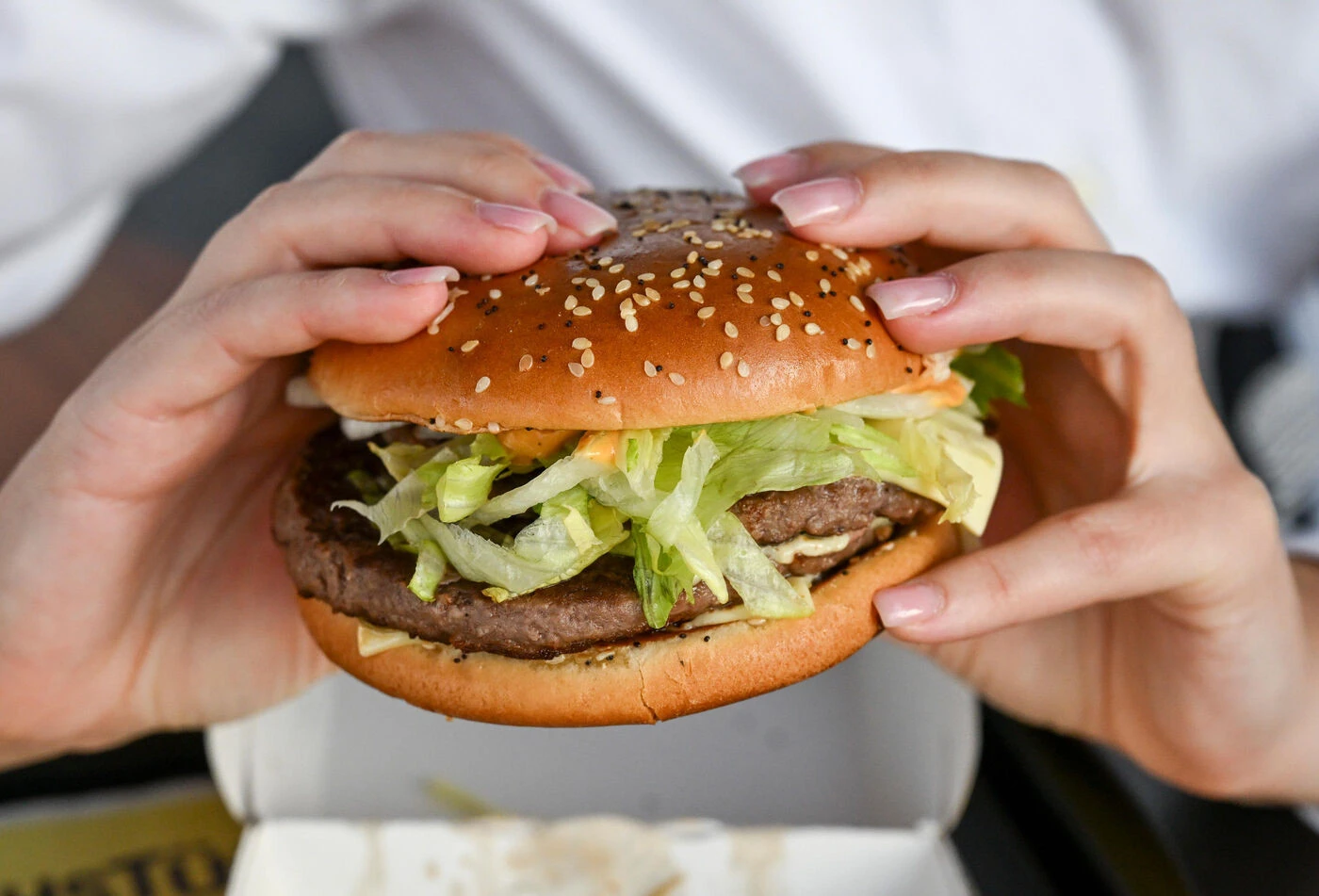 « Gros cul » : le nom du nouveau burger de McDonald’s « Big Arch » a une traduction inattendue en alsacien