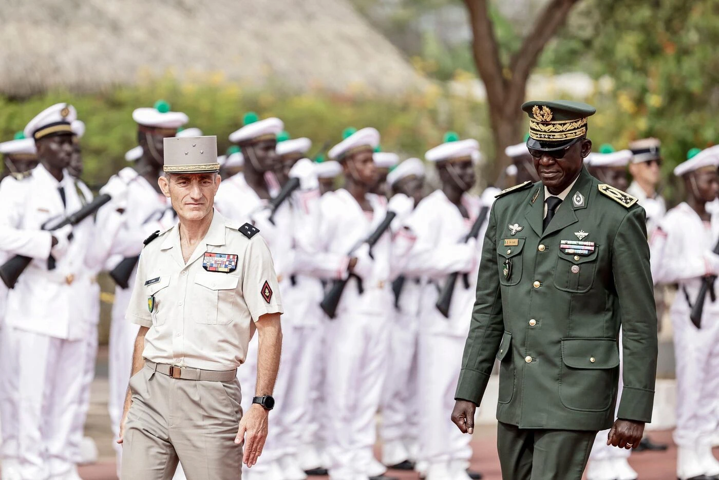 La France quitte le Sénégal : cinq minutes pour comprendre le départ des derniers soldats français d’Afrique de l’Ouest