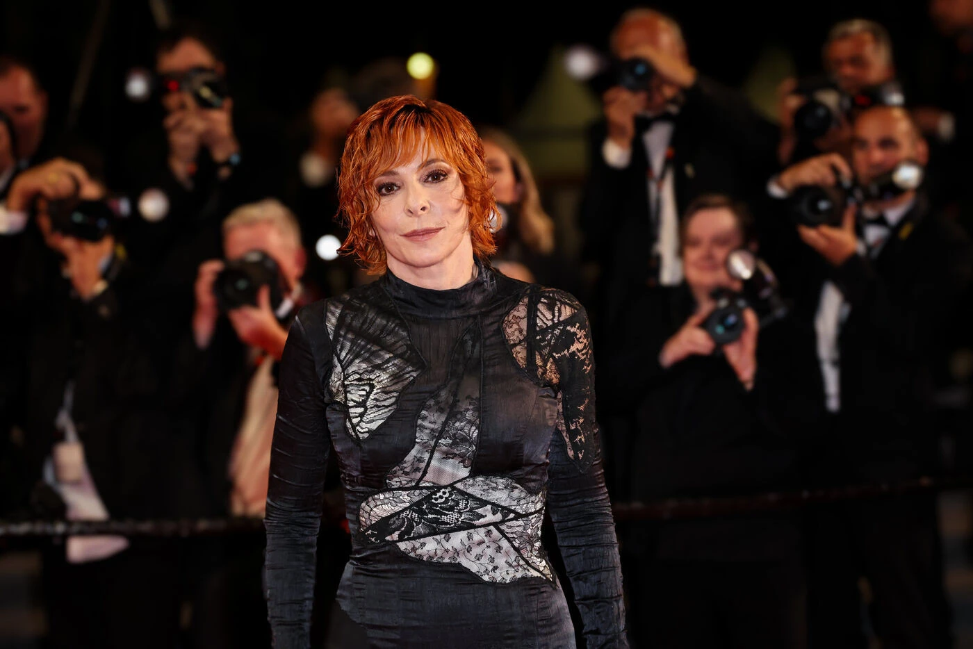 Énorme surprise, Mylène Farmer a rejoint DJ Snake sur scène pendant son concert à Nîmes