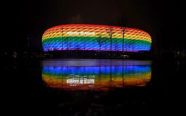 «Rainbow-gate» de Munich : Antoine Griezmann soutient l’éclairage du stade aux couleurs arc-en-ciel