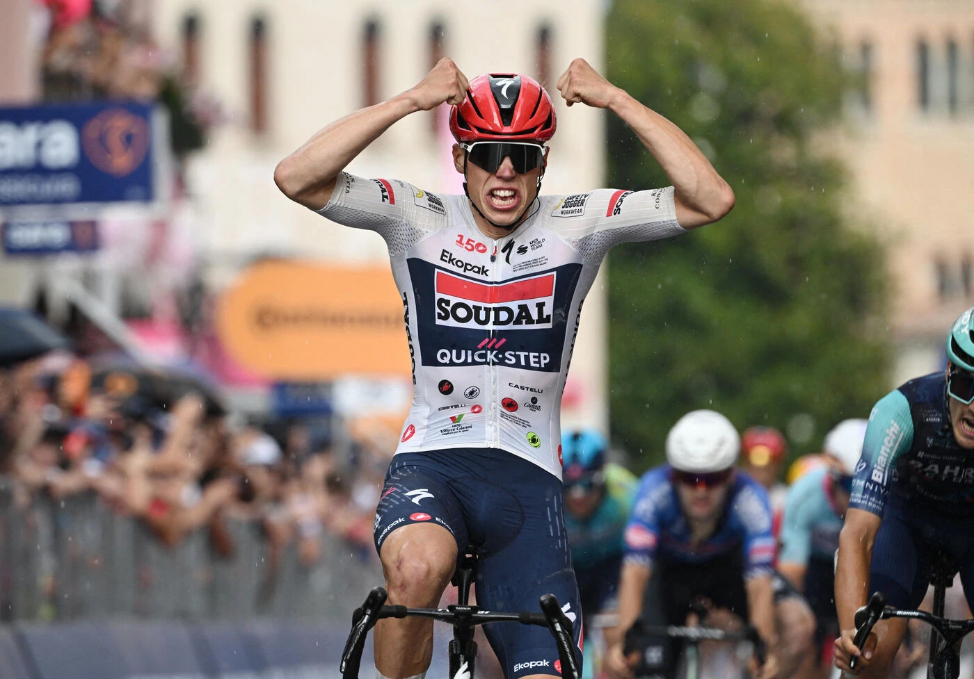 « Je ne m’attendais pas à gagner aujourd’hui » : Paul Magnier remporte sa troisième étape sur le Tour d’Italie