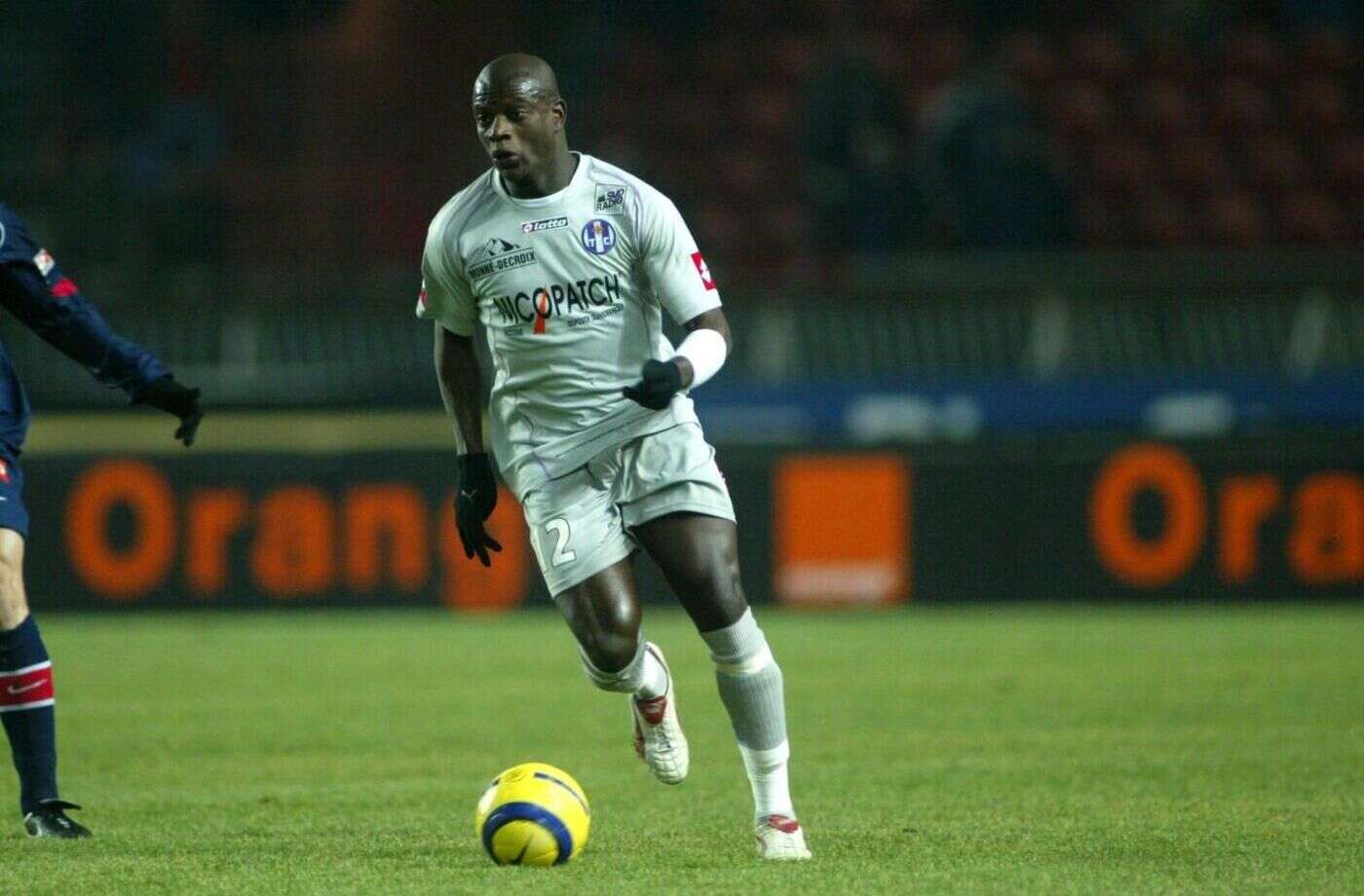 L’ex-footballeur, le styliste et les 15O OOO euros : Lucien Aubey et Mohamed Dia jugés à Toulouse pour escroquerie