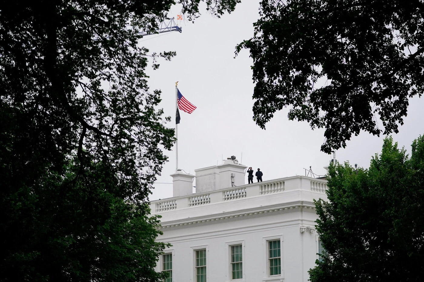 « Obsédé » par la Maison-Blanche selon Trump, âgé de 21 ans… Qui est le tireur présumé ?