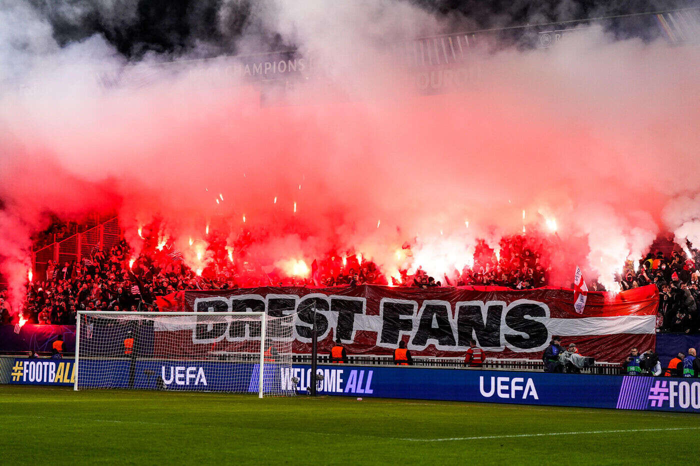 Brest-PSG : pourquoi les matchs de Ligue 1 et de Ligue des champions ne se joueront pas dans le même stade ?