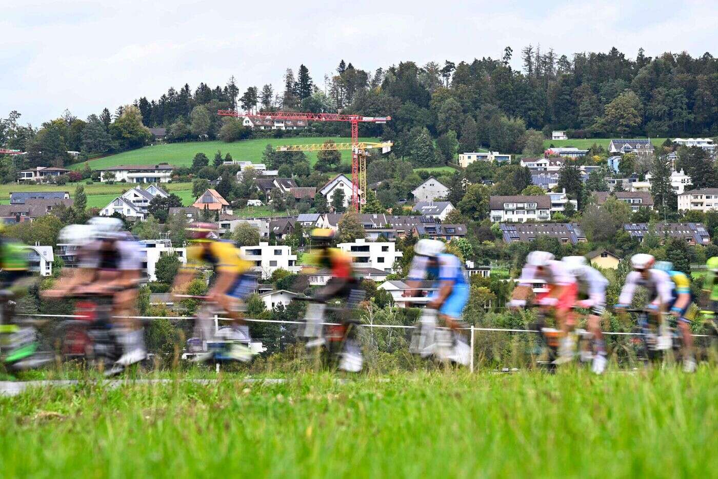 Cyclisme : sept coureurs d’une équipe allemande percutés par une voiture lors d’un entraînement en Espagne