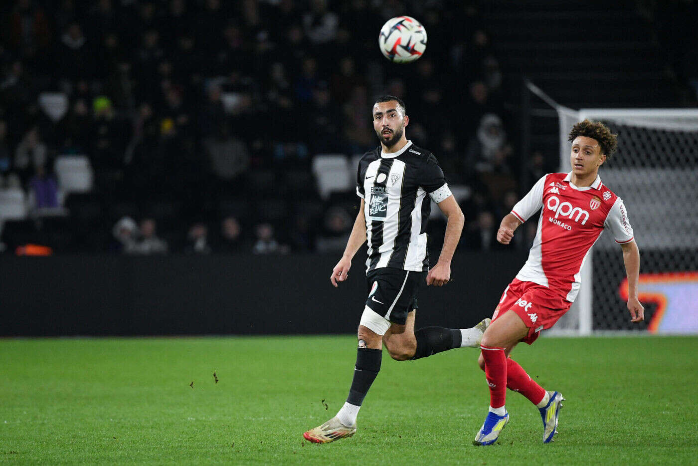 Ligue 1 : suspecté d’avoir simulé une blessure pour la rupture du jeûne du ramadan, Abdelli forfait avec l’Algérie